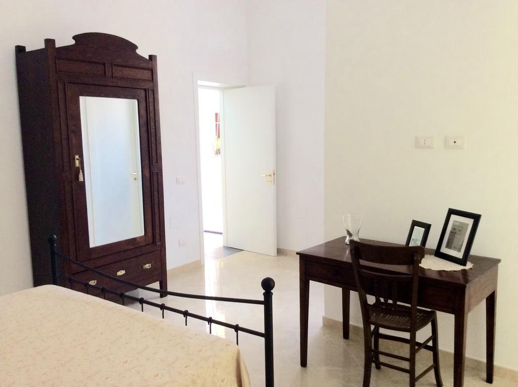 B&B Casa Camelia Noto Bagian luar foto