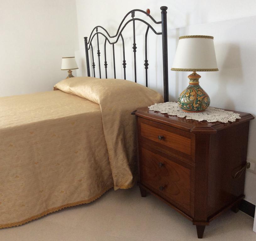 B&B Casa Camelia Noto Bagian luar foto