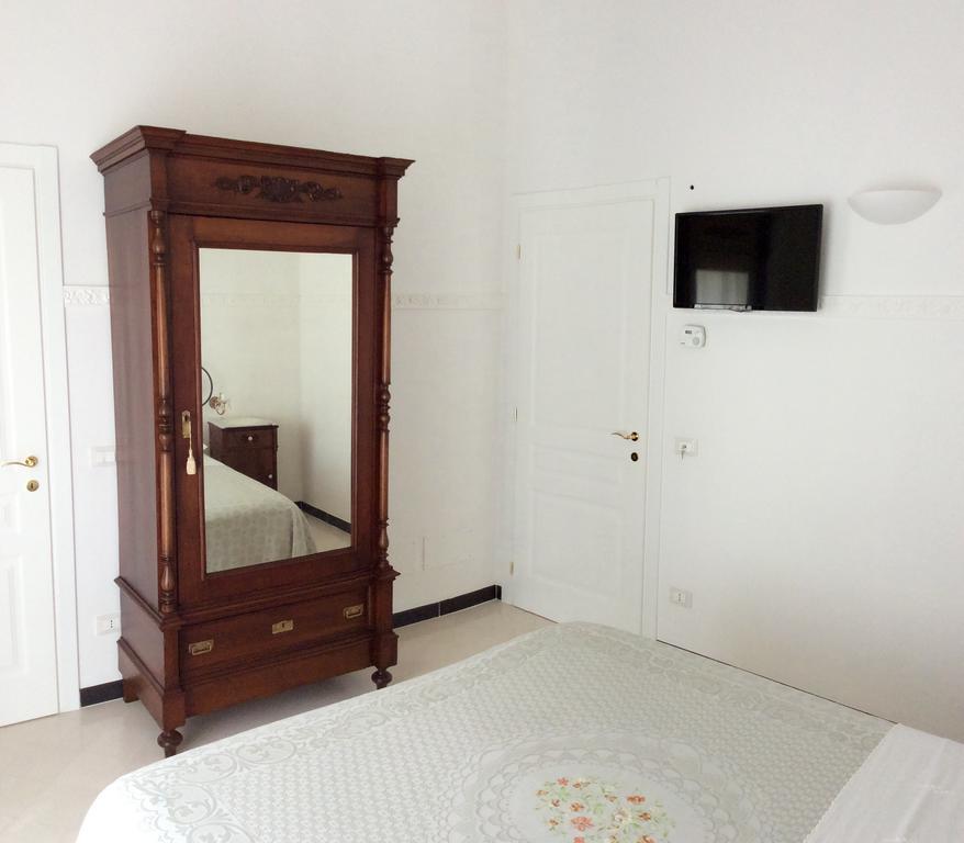 B&B Casa Camelia Noto Bagian luar foto